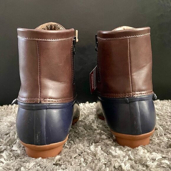 NIB Skechers Mid Lace-Up Duck Boots - Picture 7 of 10